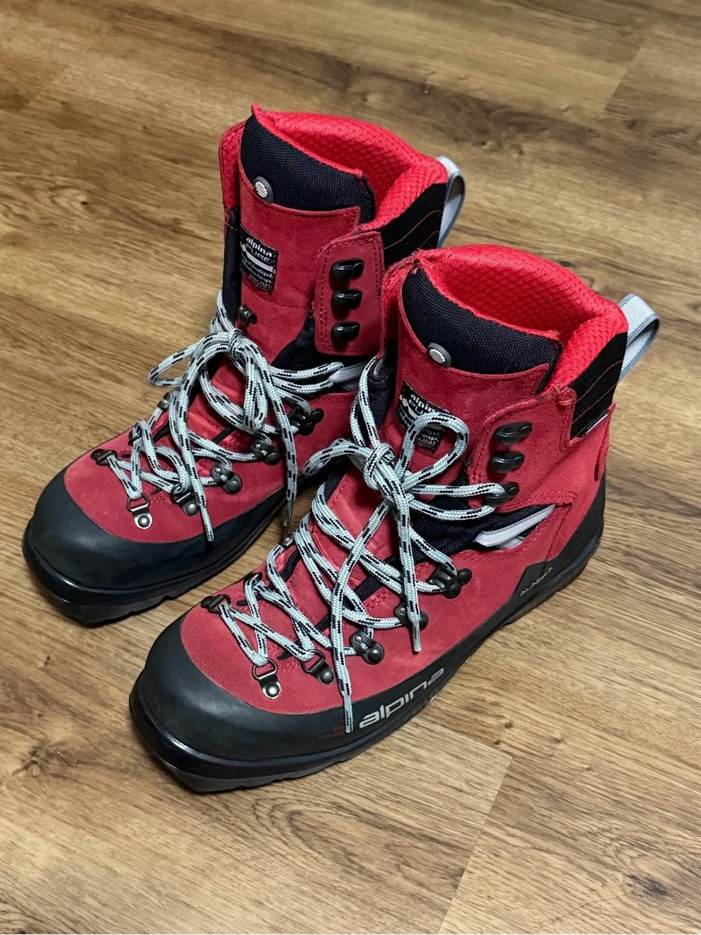 Alpina Men's Red Backcountry Hiking Boots size 9